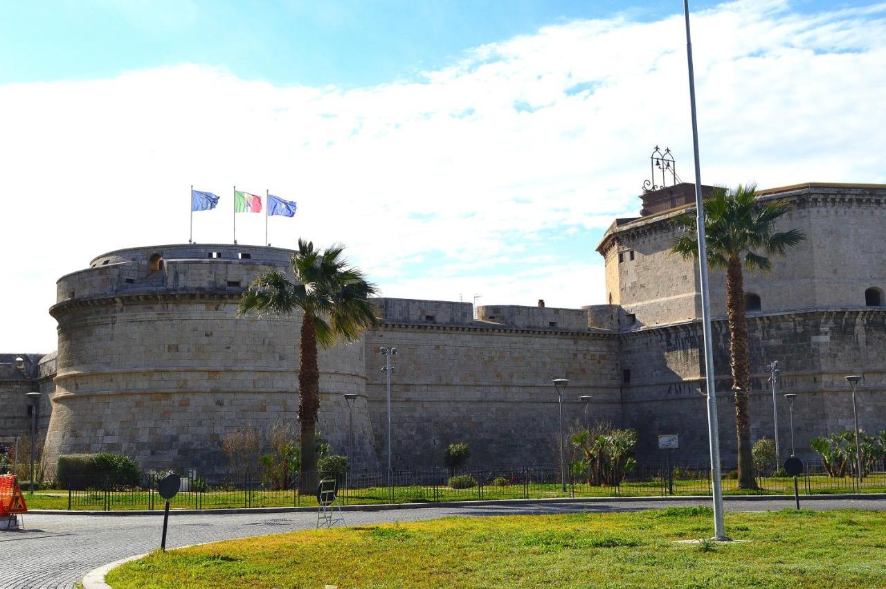 Domus Cavour Apartment Civitavecchia Exterior photo