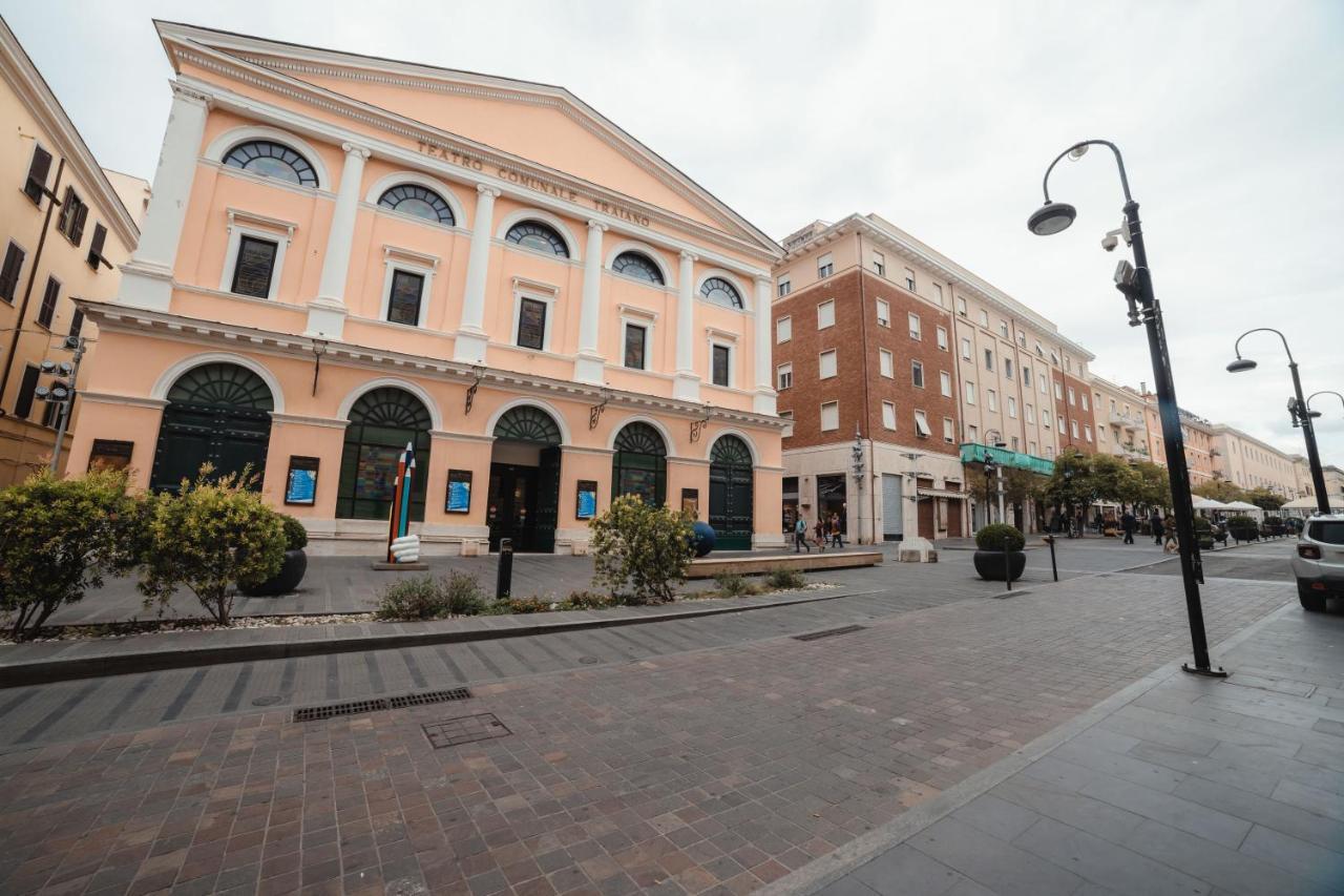 Domus Cavour Apartment Civitavecchia Exterior photo